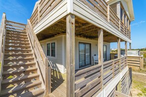 Exterior - Oceanfront home w/ private beach walkway, ocean views, & hot tub! (South Nags Head)