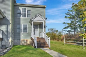 Exterior - Bayberry by Seaside Vacations and Sales (Chincoteague Island)