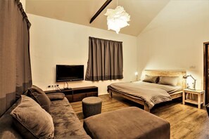 1 bedroom, iron/ironing board, WiFi, bed sheets - -35% Nomad Luxury Studio, Kitchen & Wi-Fi - Umalas (Badung Regency)