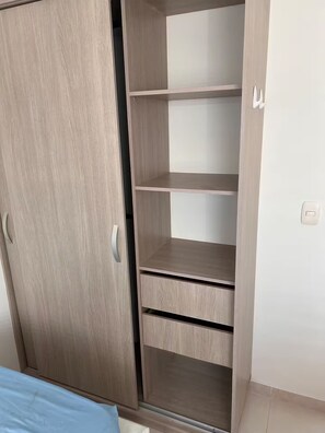 Interior - Great View Apt. W/3 Bedrooms (Torices)