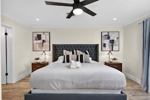 5 Schlafzimmer, Bügeleisen/Bügelbrett, kostenloses WLAN, Bettwäsche