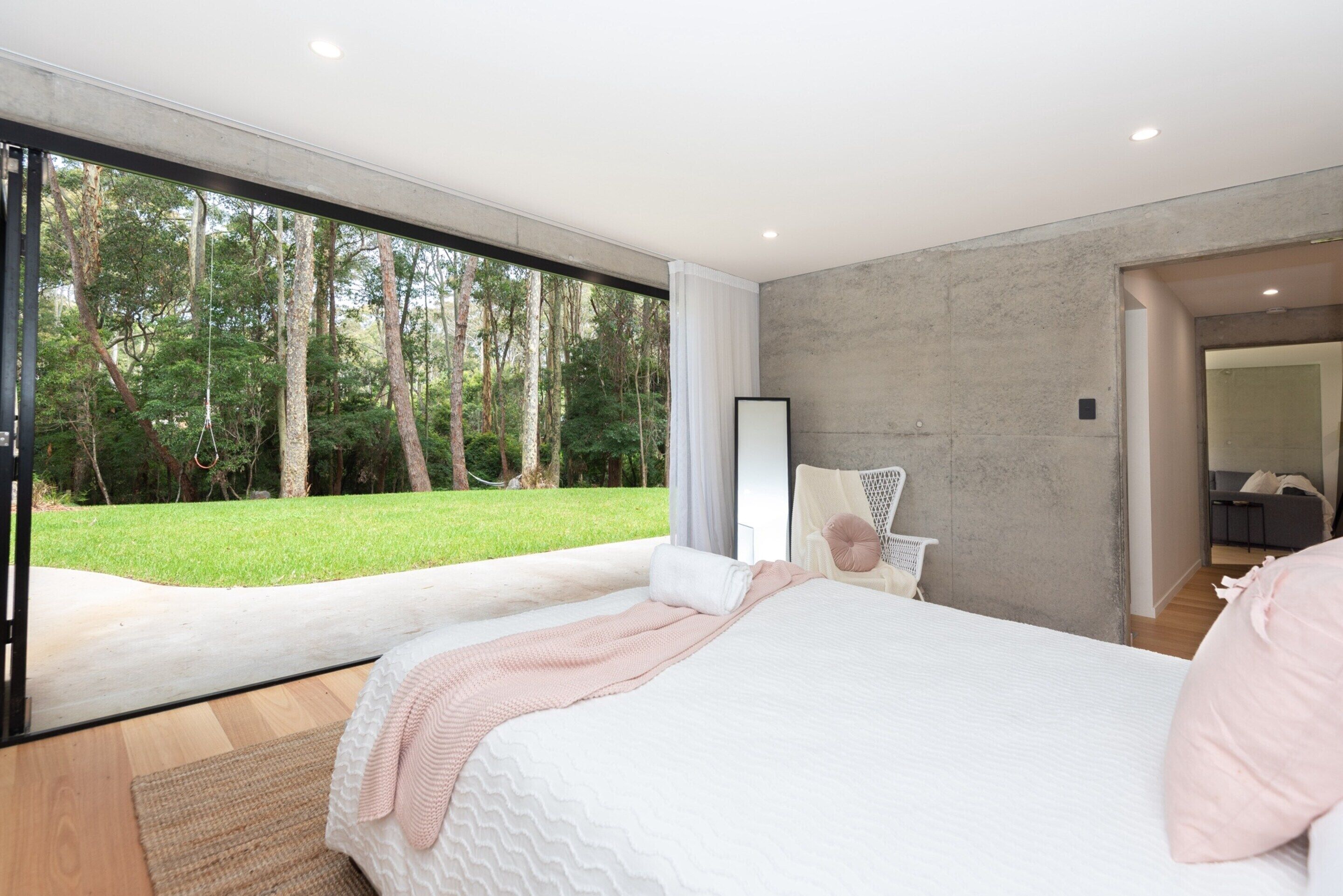 Apartment | 4 bedrooms, laptop workspace, bed sheets