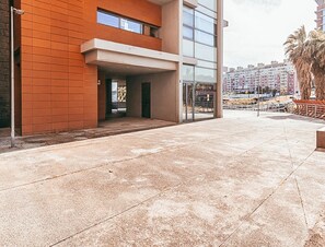 Apartment | Reception - 1-bed, Beautiful River Views (Lisbon)