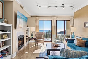Smart TV - Stunning Oceanfront Condo with Direct Beach Access (Santa Rosa Beach)