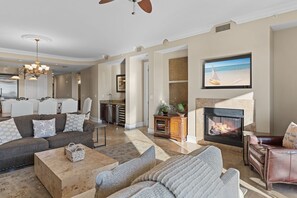 Smart TV - Family Friendly Beach Front Condo on 30A (Santa Rosa Beach)