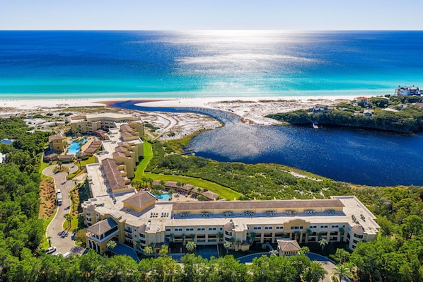 Exterior - Family Friendly Beach Front Condo on 30A (Santa Rosa Beach)