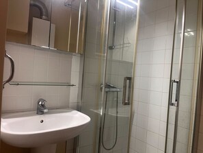 Shower - Cosy studio near the beach (Ouistreham)