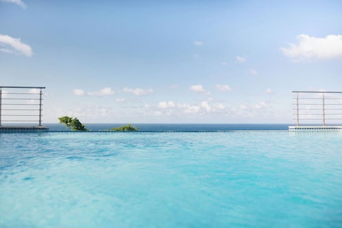Sunset Overlook | Infinity Pool | Sleeps 12