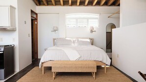 Room - Romantic Oceanview Retreat | Private Balcony (Bejucos)