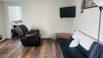 Smart TV, books, video library, stereo