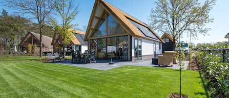 Bungalow | Exterior
