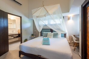 Apartment | 2 bedrooms, laptop workspace, bed sheets - Flat, 10 Min to Beach (Sint Michiel)