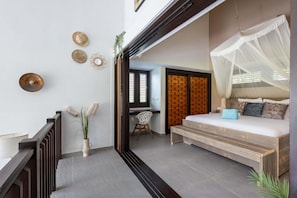 Căn hộ | 2 phòng ngủ, khu vực làm việc phù hợp cho laptop, bộ trải giường