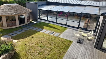 House | Bahagian luar
