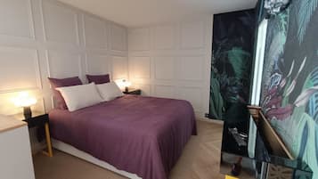 House | 2 bilik tidur, cadar katil