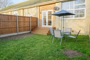 Apartment, Smoking - Louisville Flat 4 in Newmarket (Newmarket)