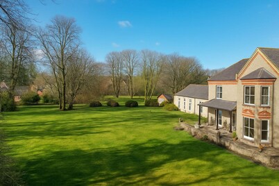 Louisville Flat 3 in Newmarket