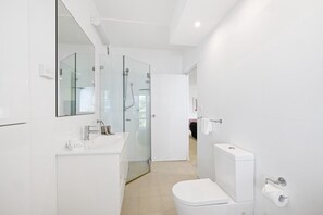 Apartament | Bany | Banyera i tovalloles 