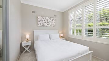 Apartment | 5 bedrooms, bed sheets