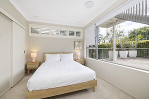 Apartment | 5 bedrooms, bed sheets