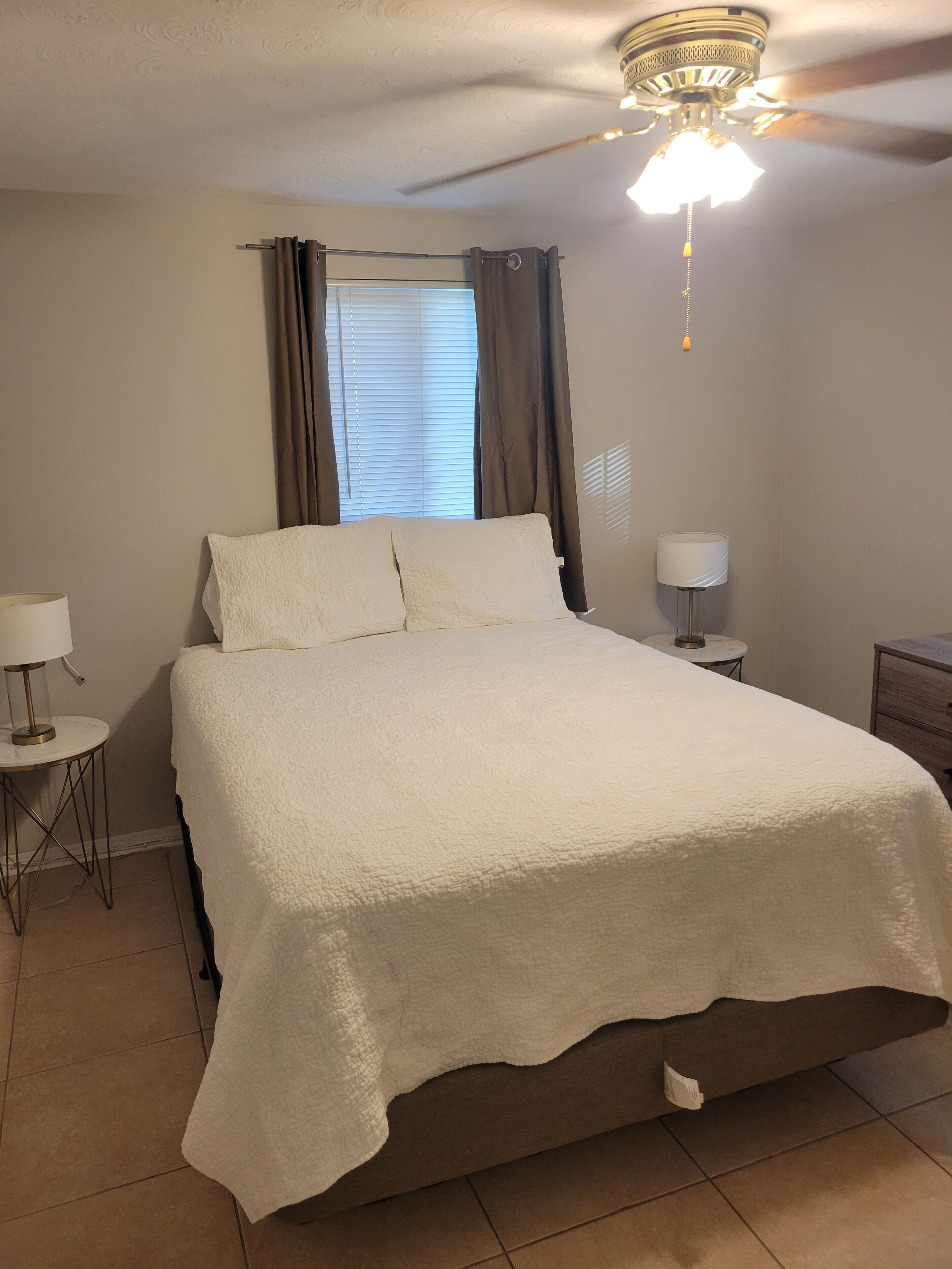 3 dormitorios, wifi gratis, ropa de cama