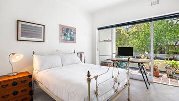 Căn hộ | 1 phòng ngủ, bộ trải giường