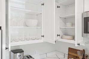 대용량 냉장고, 전자레인지, 오븐, 쿡탑