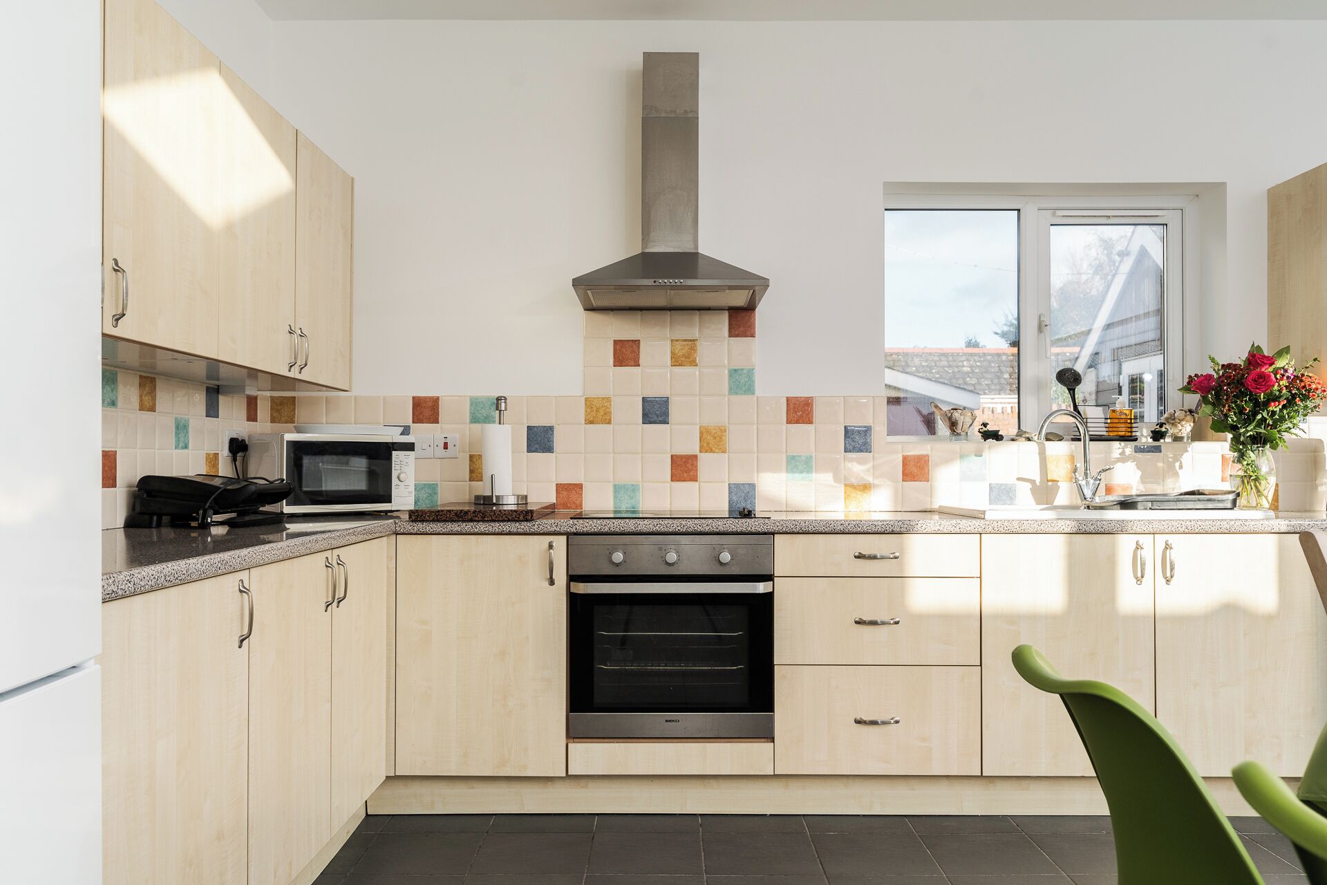 電子レンジ、オーブン、コンロ、食器洗い機