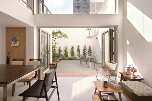 Gorgeous 4-bedroom Townhome with Full AC in vibrant Đà Nẵng