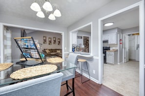 Dining - North Columbus, Fire Pit, 15 mins to Fort Benning (Columbus)