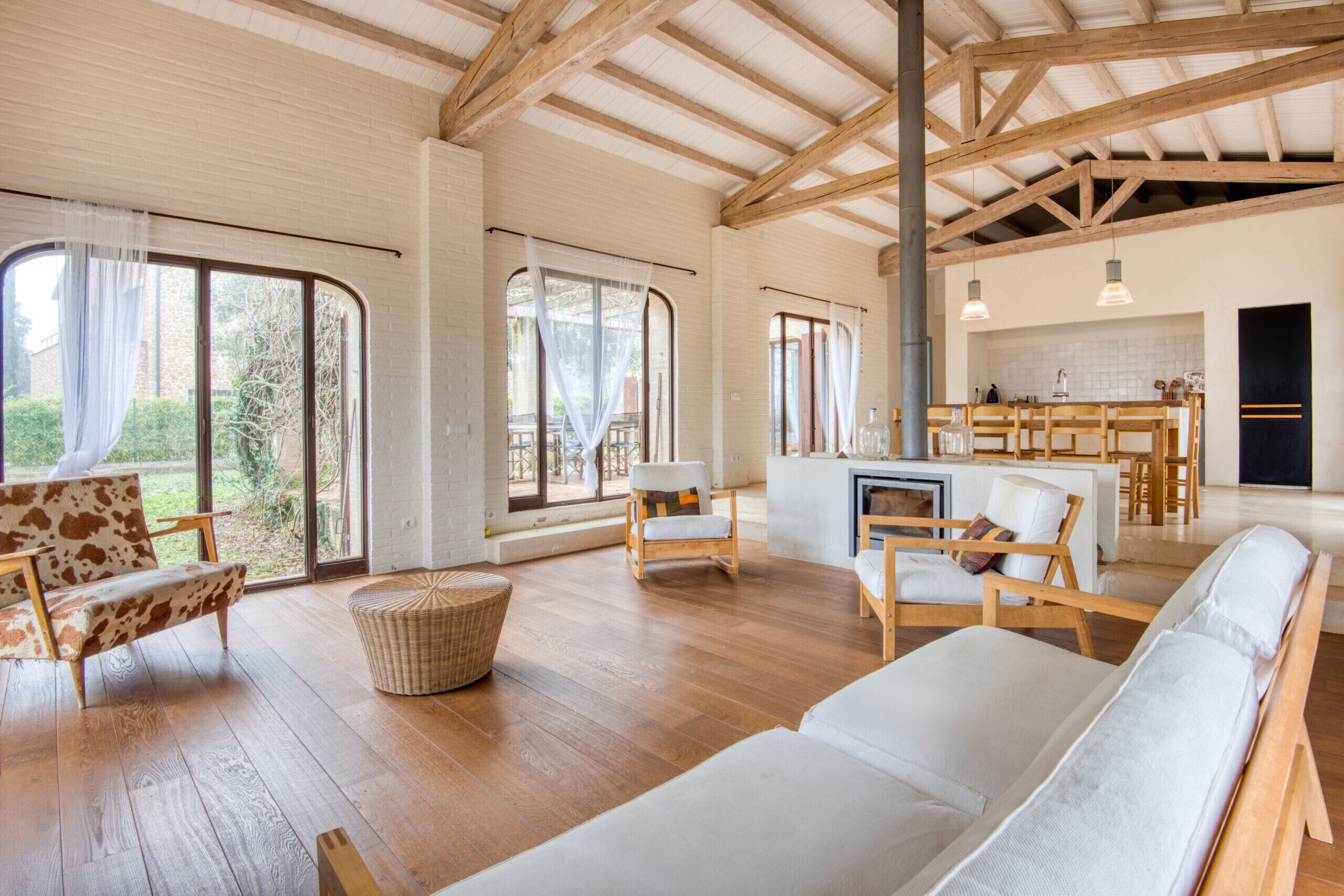 Télévision, cheminée