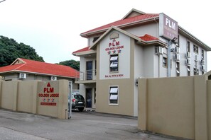 Ngoại thất