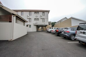 Exterior - PLM Golden Lodge (Berea)