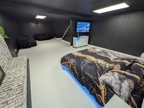5 chambres, fer et planche à repasser, Wi-Fi gratuit, draps fournis