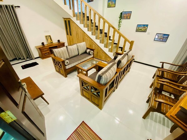 Living area - New white villa àhàngàmà  (Ahangama)