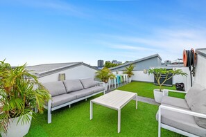 Apartment | Balcony - Spacious 2-bed With Private Rooftop & BBQ Access (Brisbane)
