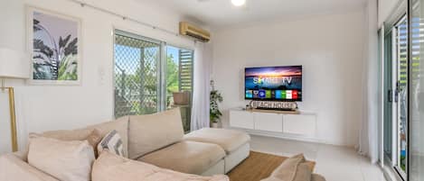 Apartment | Living room