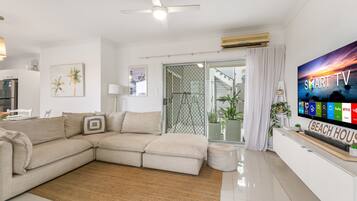 Apartment | Living room