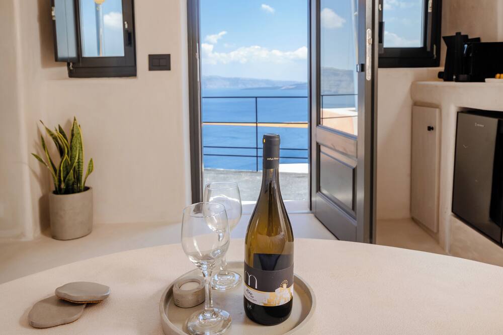 One of One Suites