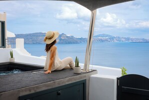 Callista Two Bedroom Villa with Caldera View & Outdoor Jetted Tub | Terraza o patio