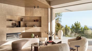Vila superluxo, várias camas, acesso à piscina, vista para o oceano (Stradella Mansion) | Área de estar