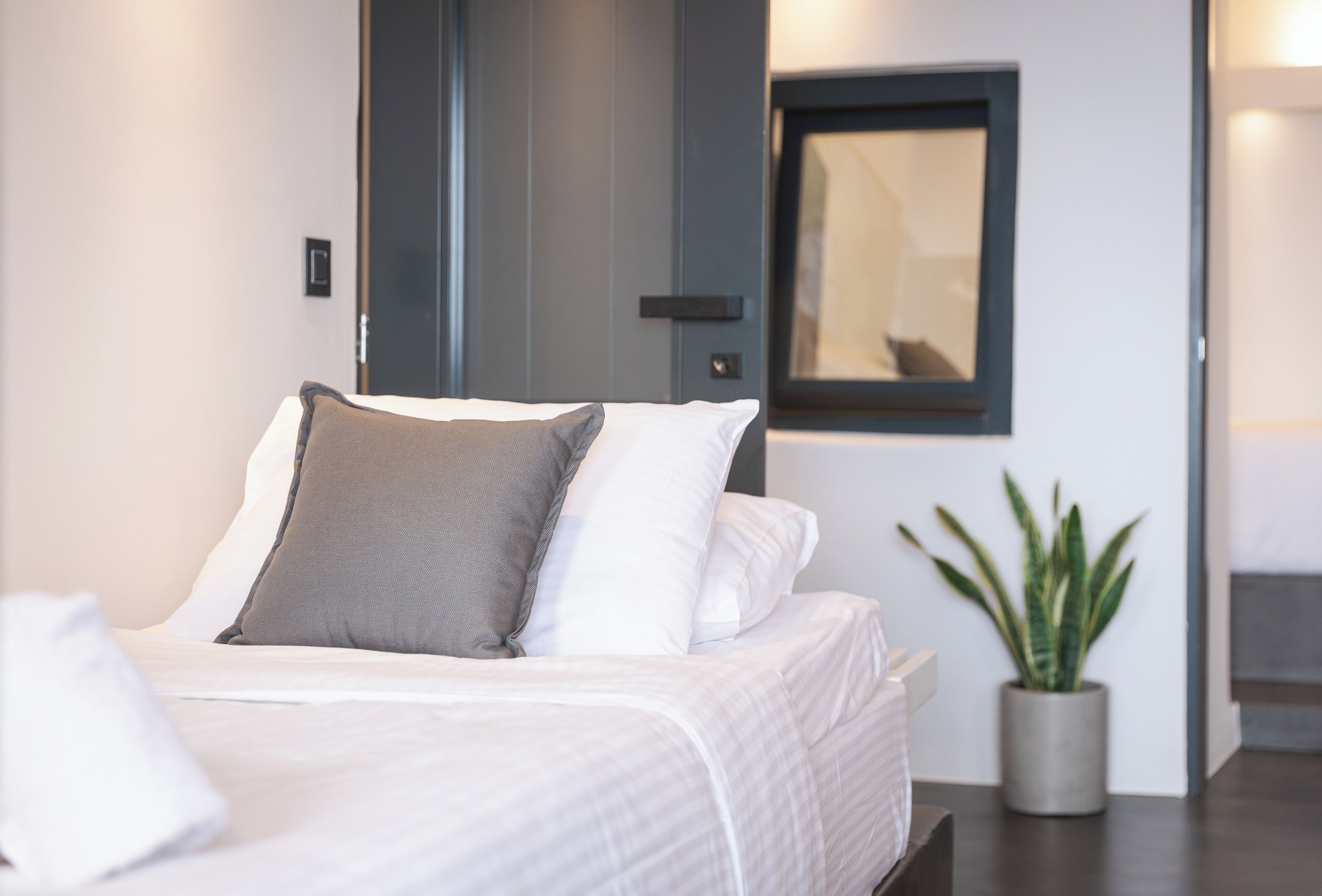 Callista Two Bedroom Villa with Caldera View & Outdoor Jetted Tub | In-room safe, soundproofing, iron/ironing board, free WiFi