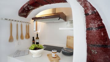 Villa panorámica, vista al mar | Restaurantes