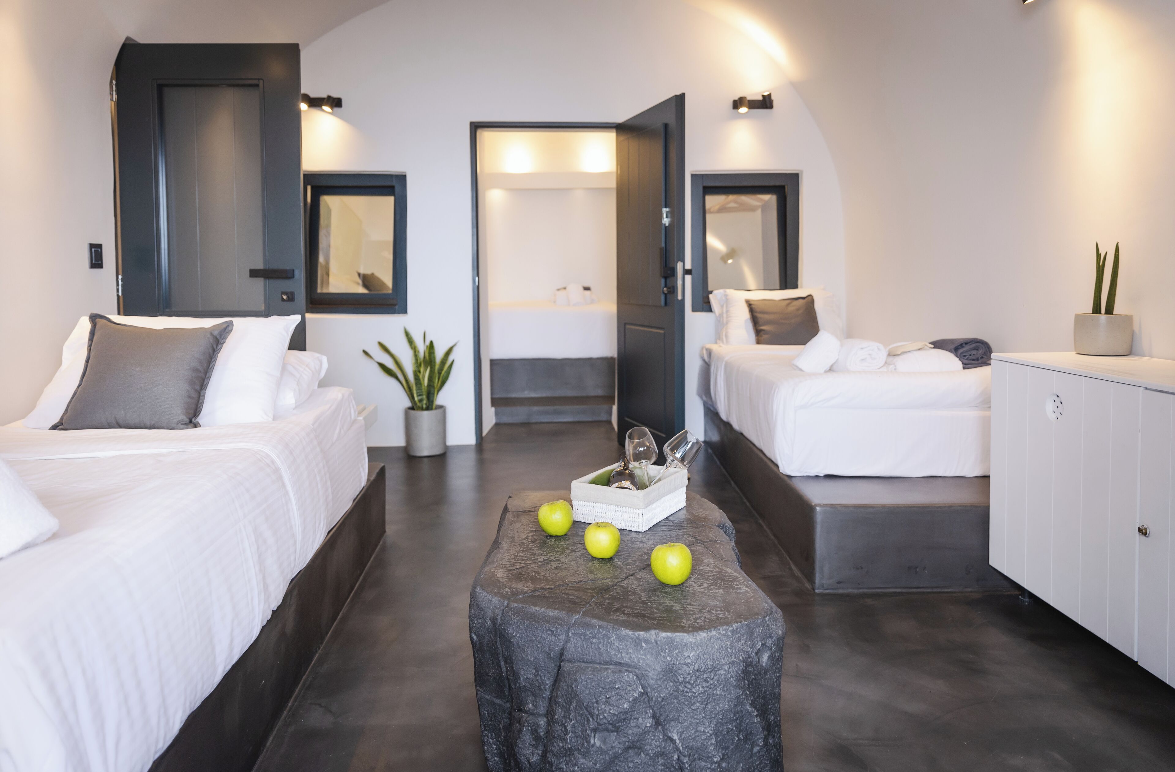 Villa panorámica, vista al mar | Caja de seguridad en la habitación y insonorización 