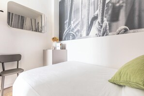 Internet, bed sheets