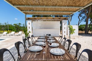 Outdoor dining - Trullo Aribi by Perle di Puuglia (Ostuni)