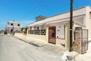 Exterior - Villino La Lola by BarbarHouse (Melendugno)