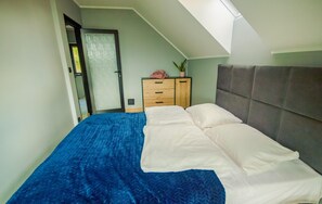 House | 4 bedrooms, individually furnished, bed sheets - A Comfortable House in Kashubia for 7 People (gmina Stężyca)