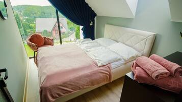 House | 4 bedrooms, individually furnished, bed sheets