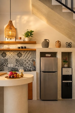 Luxus villa, teraszos udvar, kilátással a medencére | Privát konyha | Kávéfőző és elektromos vízforraló